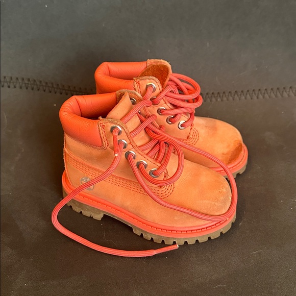 Toddler light red timberland boots size 6 - Picture 2 of 4